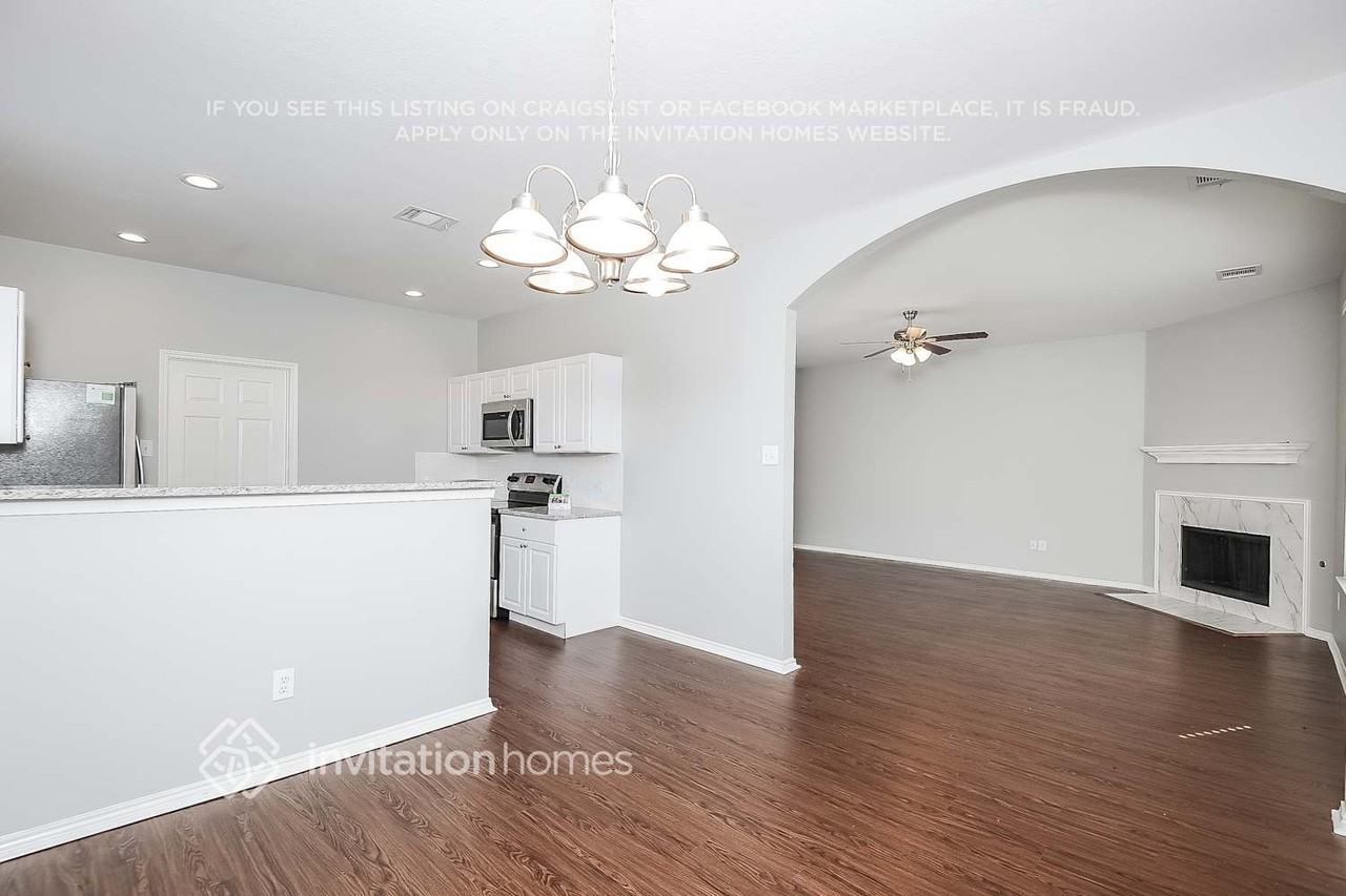 11900 Brown Fox Dr - Photo 6 of 21