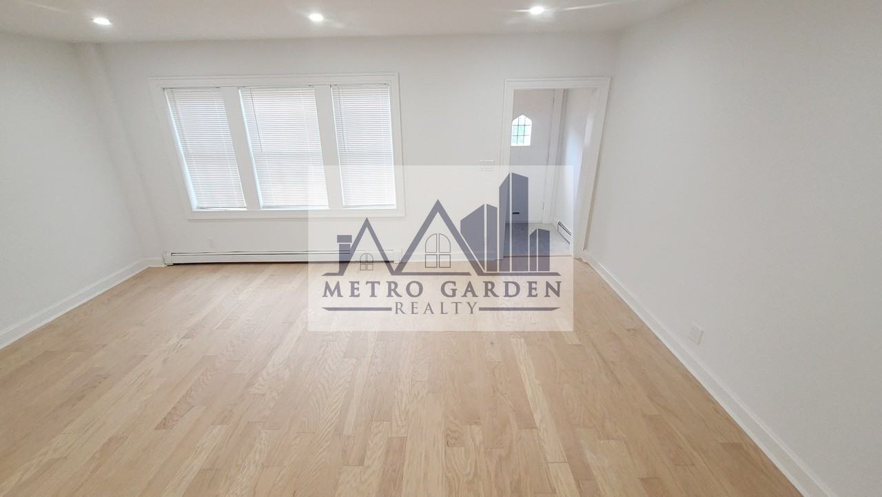 85-40 68th Avenue - Photo 6 of 30