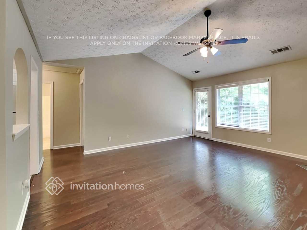 544 Rivulett Ct - Photo 3 of 18