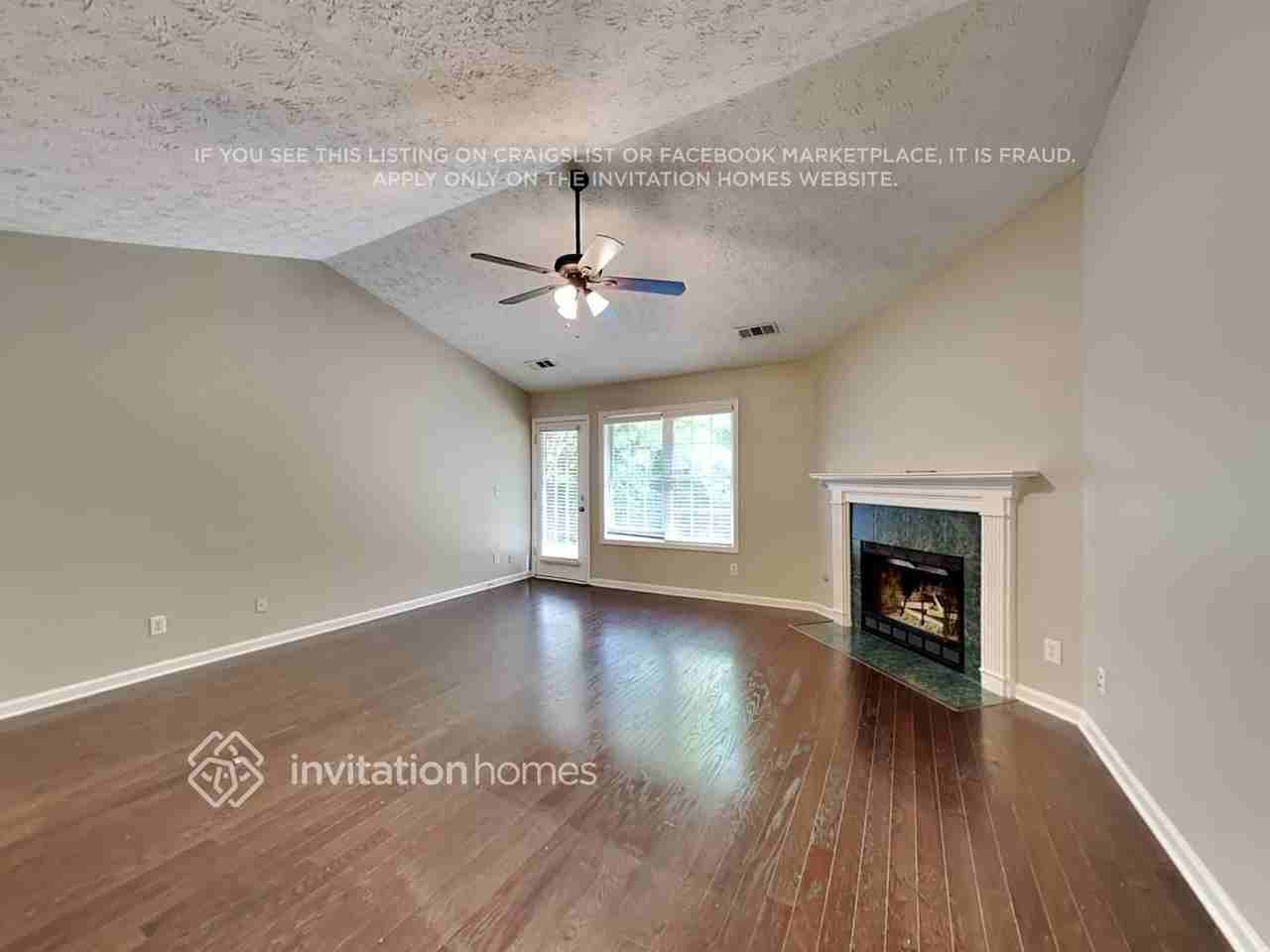 544 Rivulett Ct - Photo 4 of 18