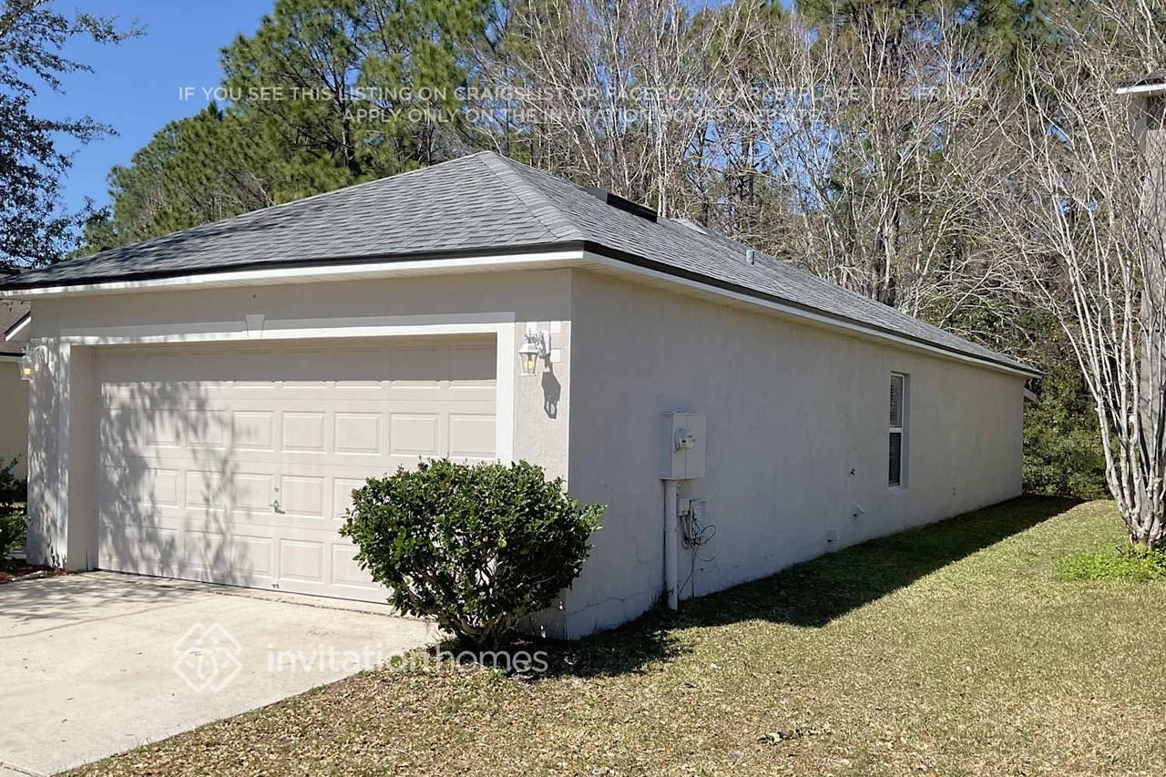 9739 Watershed Ct - Photo 2 of 19