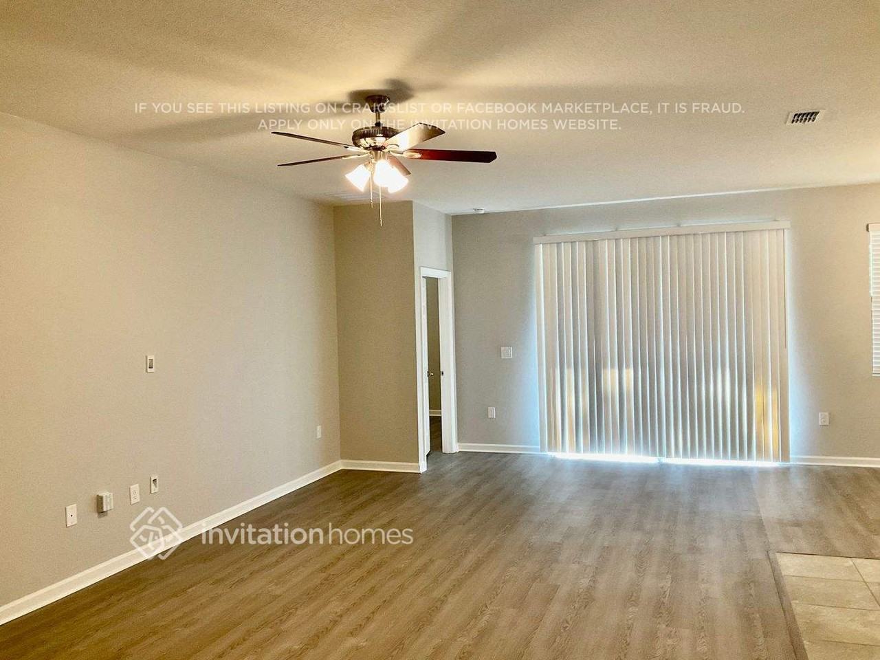 4504 Magenta Isles Dr - Photo 3 of 21