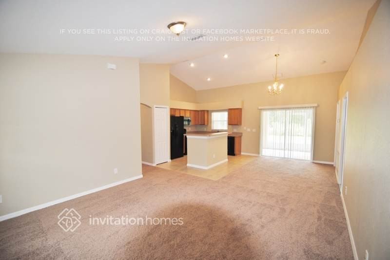 1148 Wyoming Dr Se - Photo 2 of 12