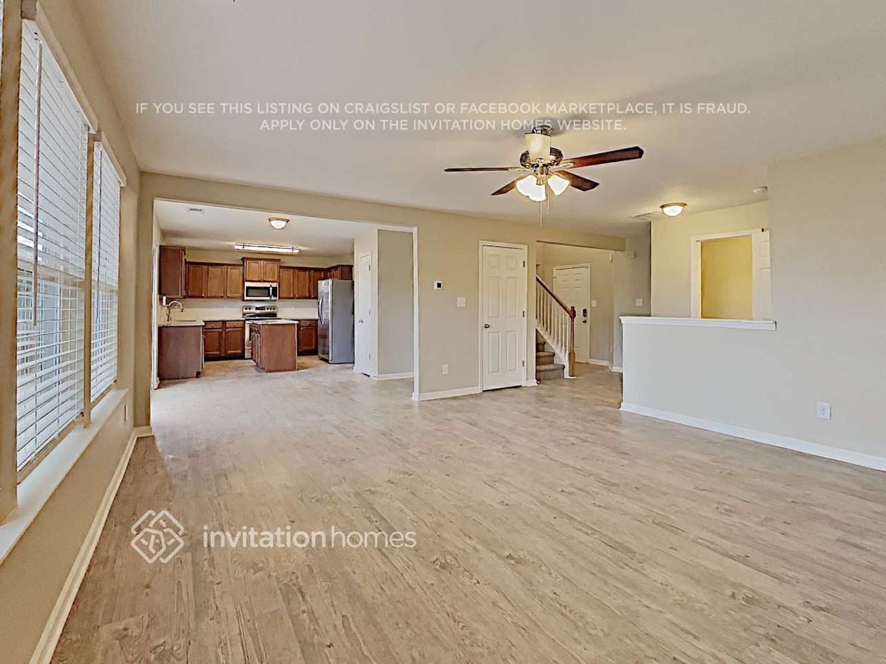 925 Donington Cir - Photo 5 of 20