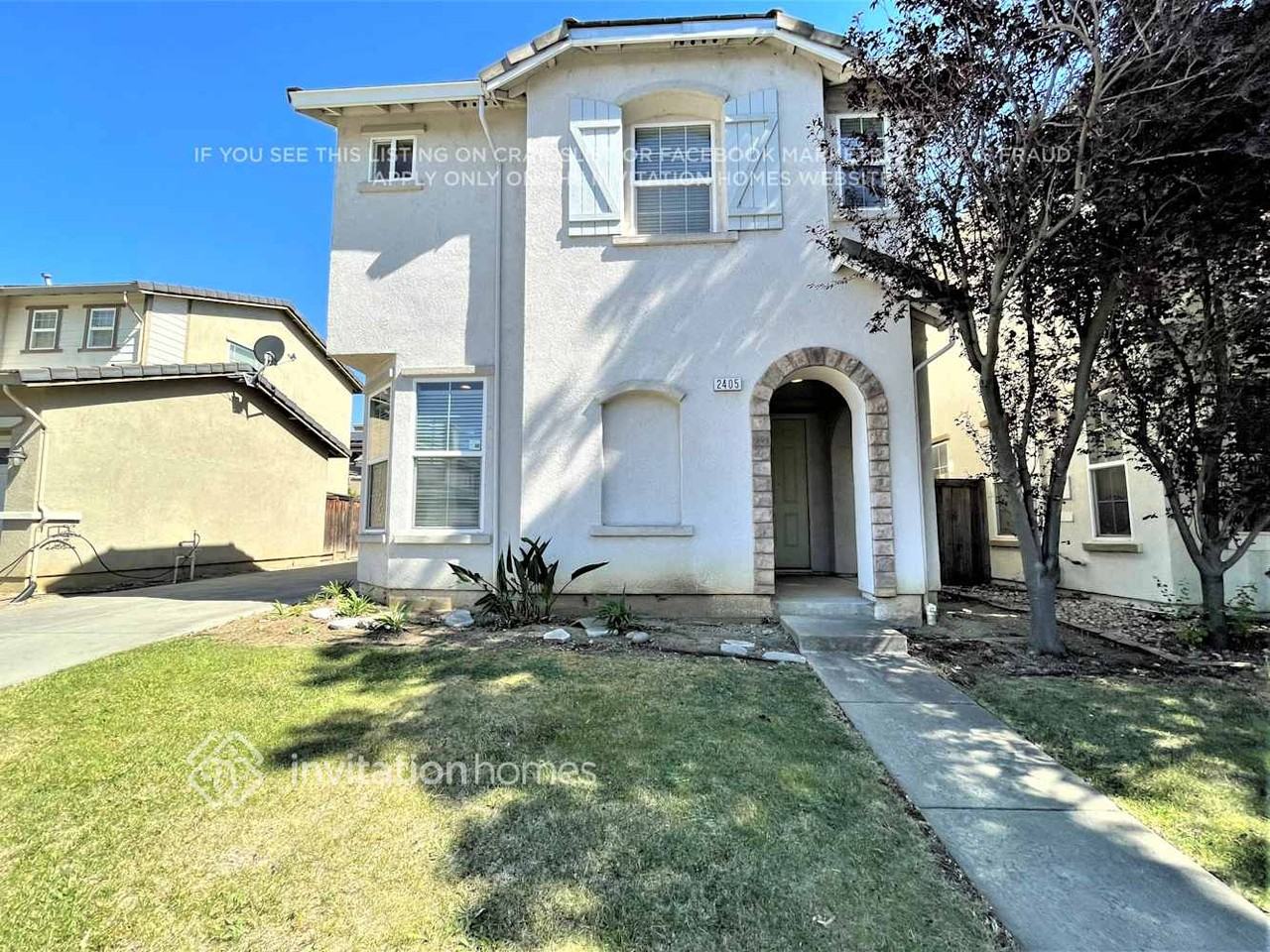 2405 White Dr - Photo 2 of 29