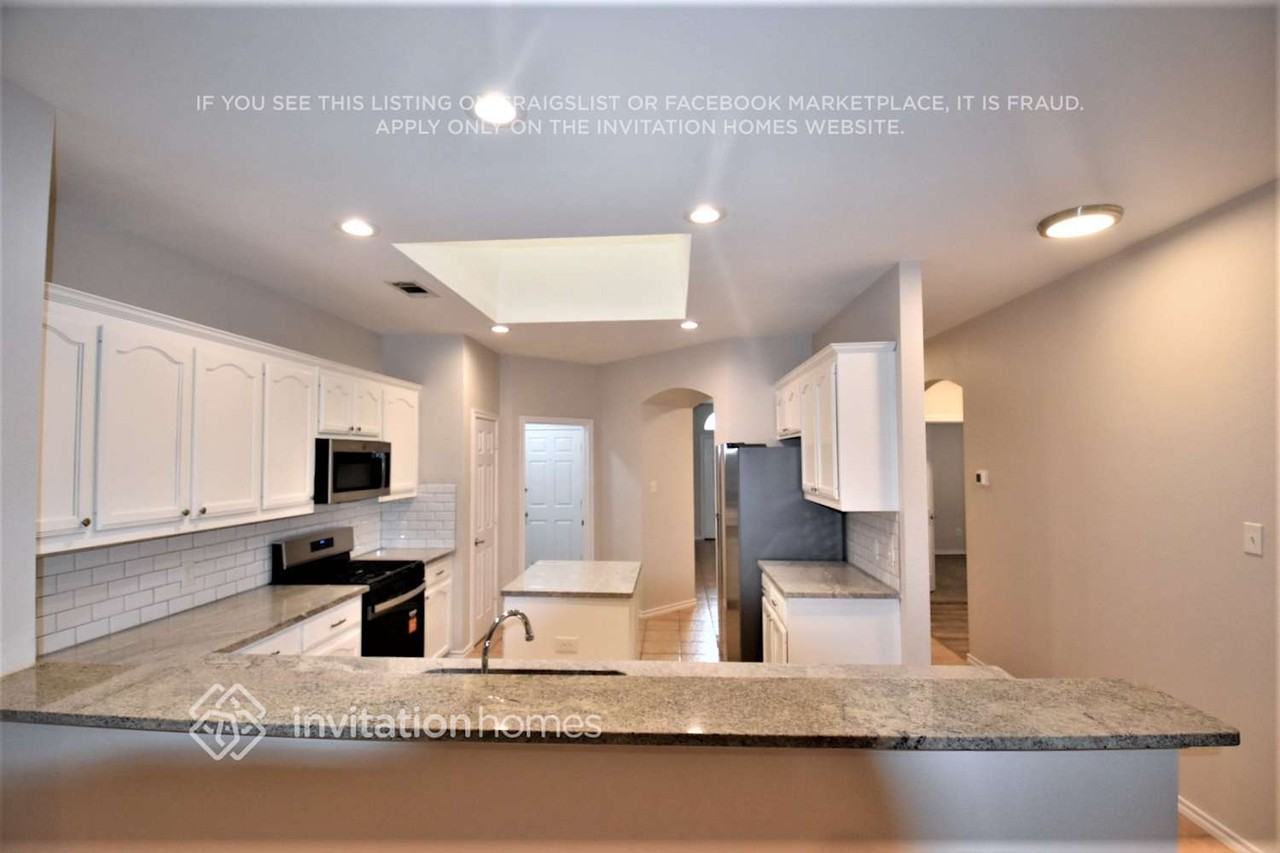 6101 Farrah Dr - Photo 5 of 19