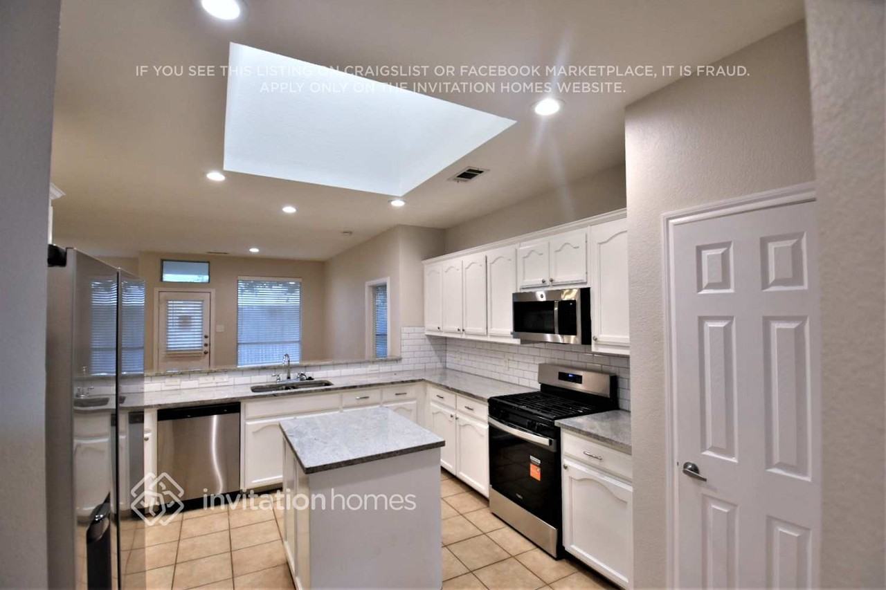 6101 Farrah Dr - Photo 7 of 19