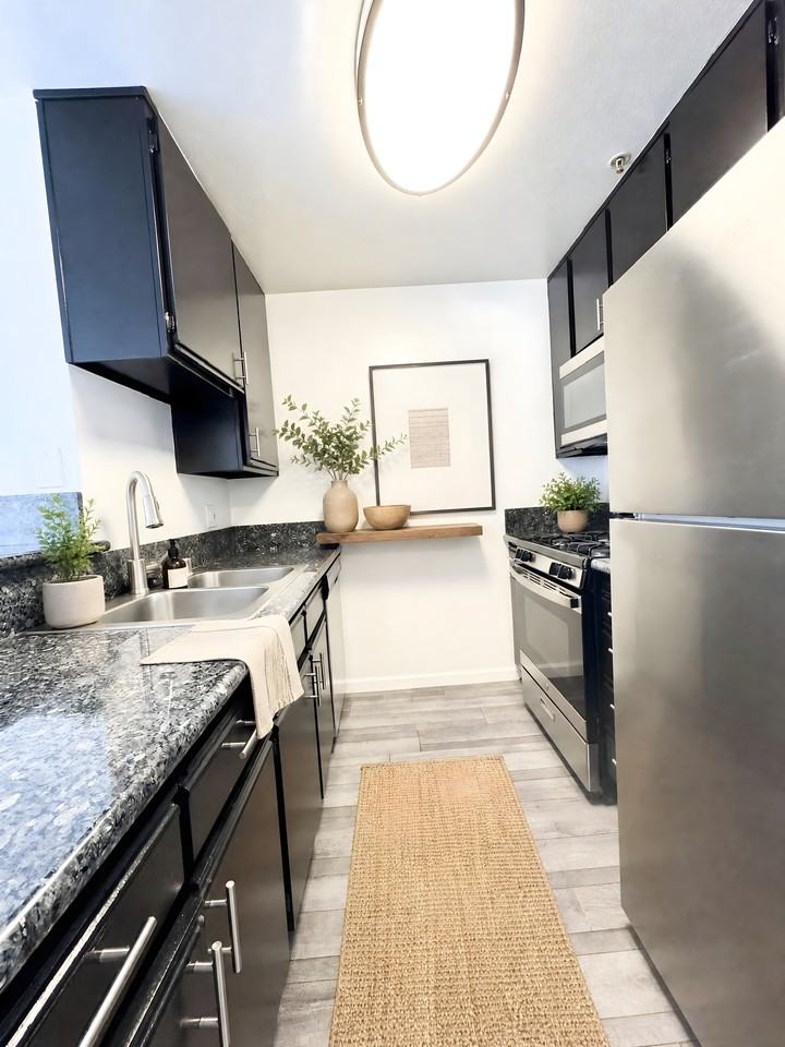 11041 Hesby Street #208 - Photo 7 of 20