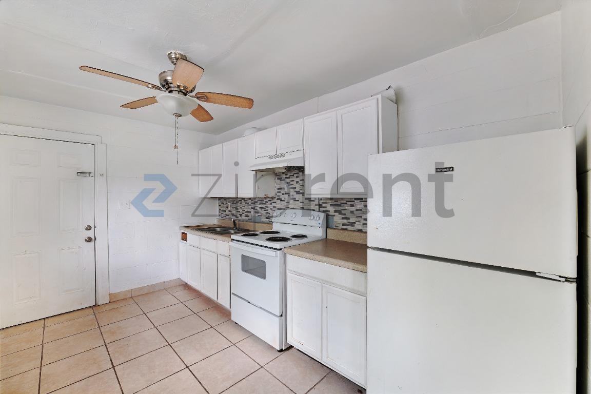 1715 Martin Luther King Jr Blvd - Photo 6 of 15
