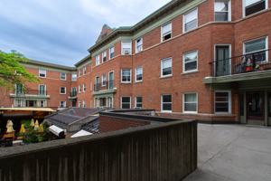featured image of 351 Elgin St