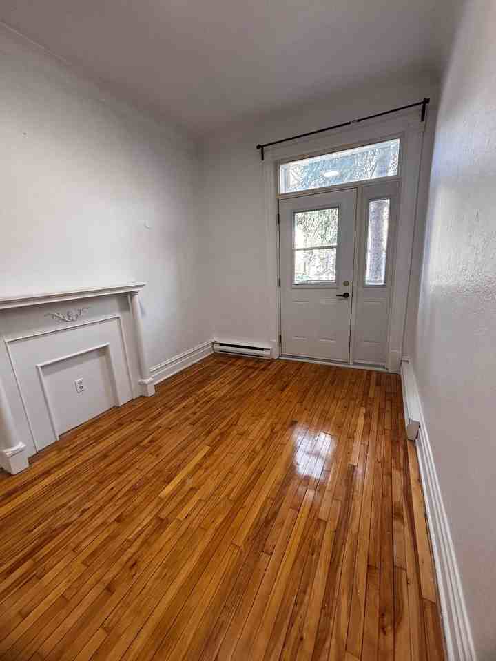 4688 Hutchison - Photo 2 of 5