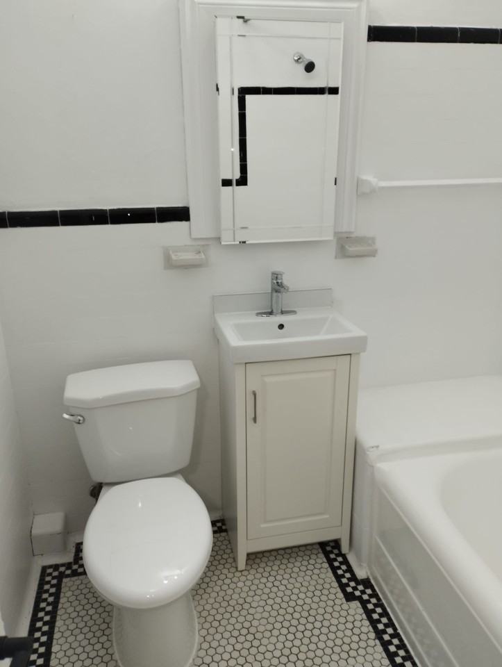 4688 Hutchison - Photo 5 of 5