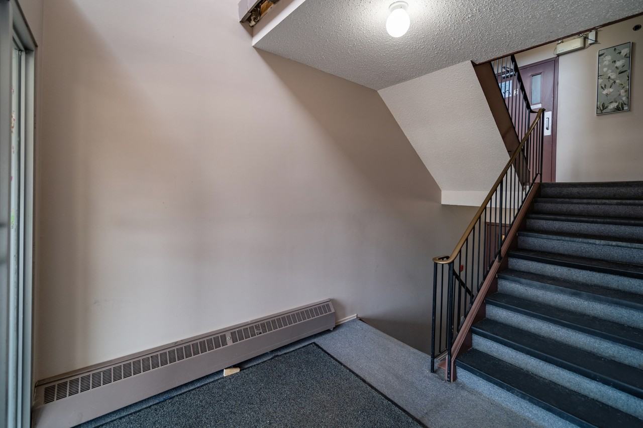 Fairview Apartments - Photo 3 of 31