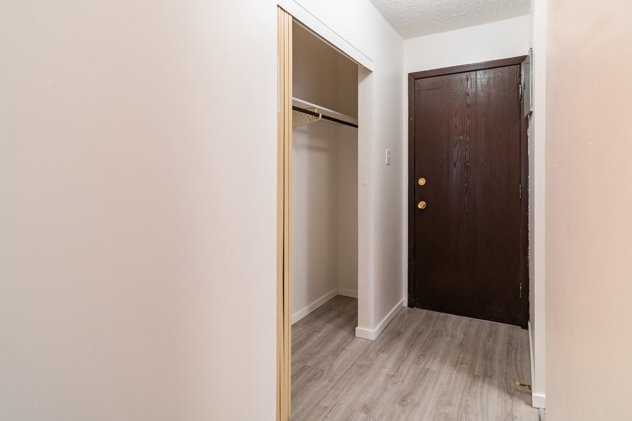 Fairview Apartments - Photo 7 of 31
