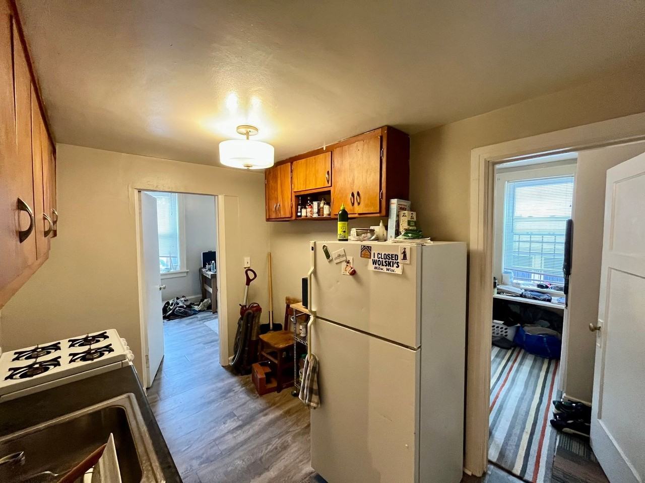 1709 E Park Pl - Photo 4 of 32