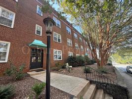 featured image of 1306 1306 -1318 Glade Street
