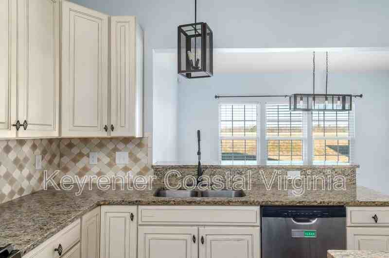 331 Spring Hill Pl - Photo 4 of 34