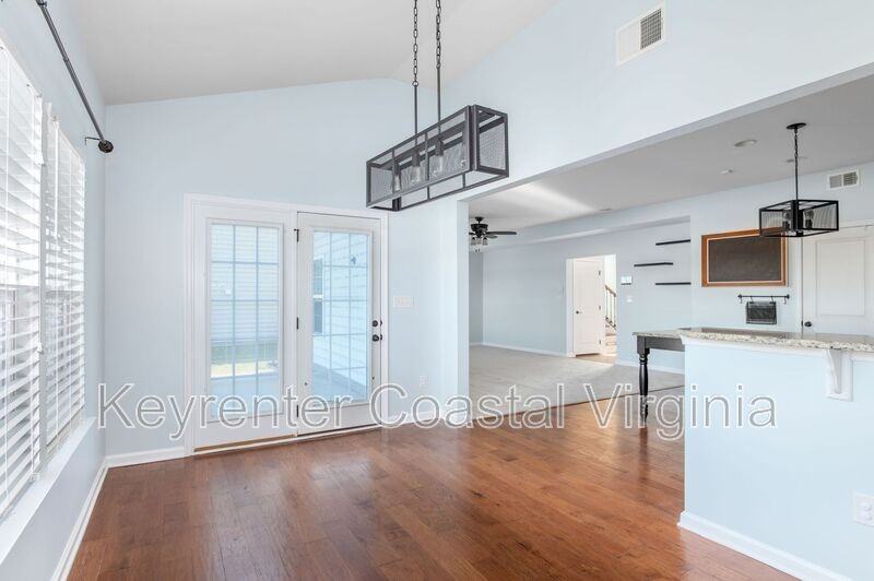 331 Spring Hill Pl - Photo 6 of 34