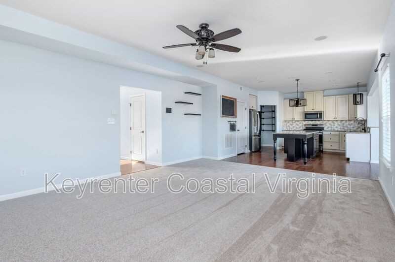 331 Spring Hill Pl - Photo 7 of 34