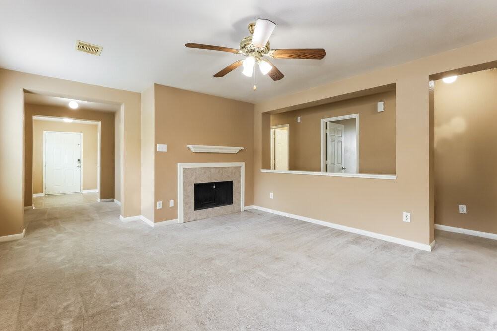 22123 Greengate Dr - Photo 5 of 16