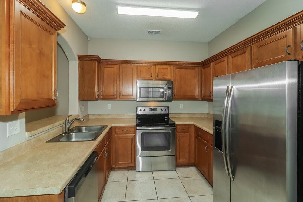 1262 Carlton Ridge Dr - Photo 7 of 17
