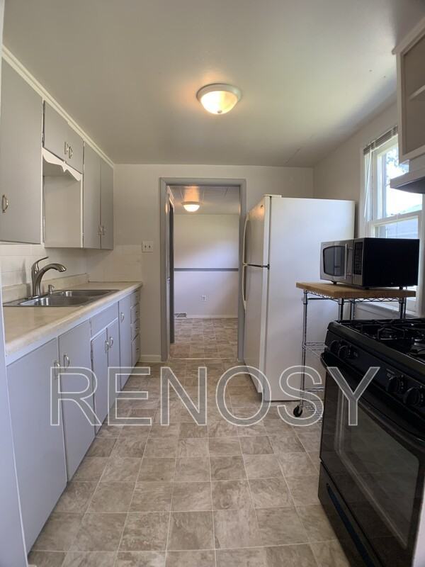 4754 Ne 27th Ct - Photo 6 of 13