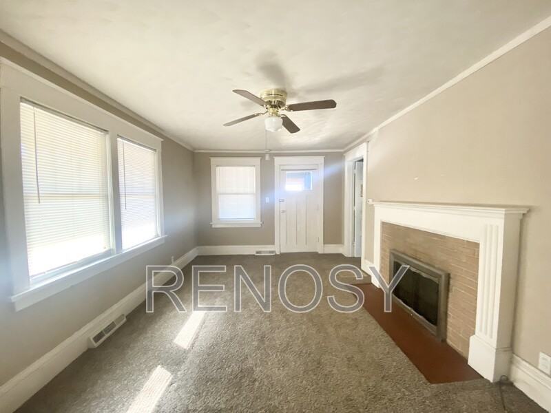 1829 48th St - Photo 7 of 18