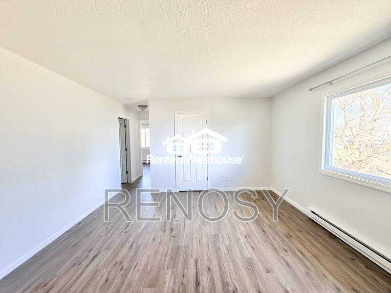 211 S Green St #1 - Photo 6 of 16