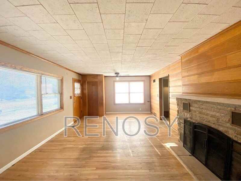 2002 63rd St - Photo 2 of 15