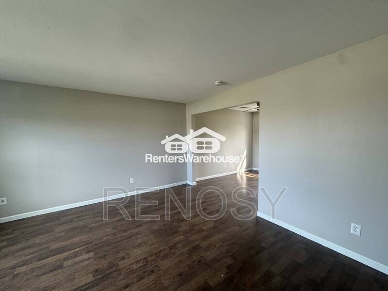 4924 Madison Ave - Photo 5 of 26