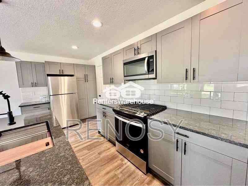 2103 Willis Ave - Photo 2 of 26