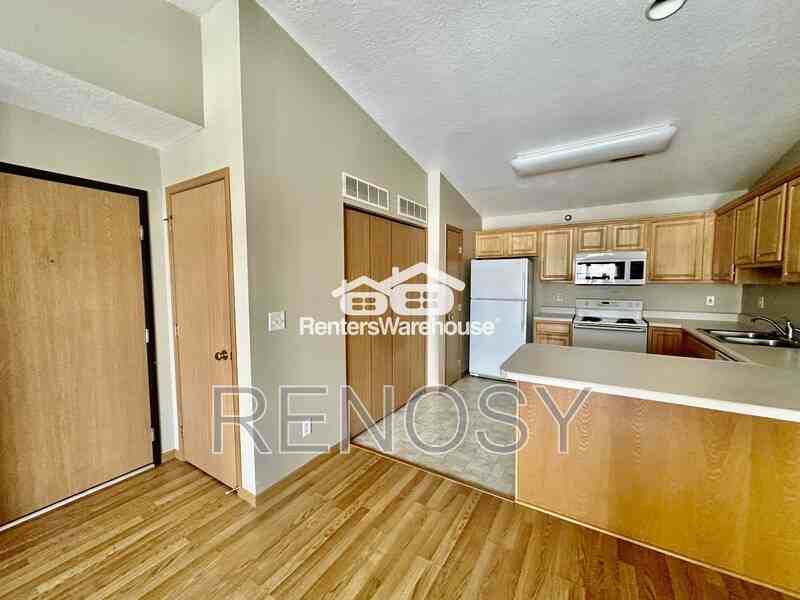 5924 Sutton Pl #10