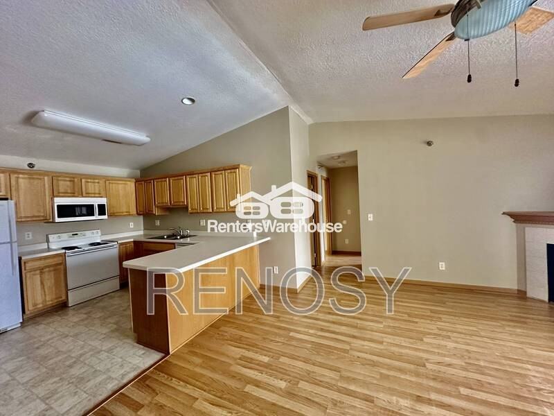 5924 Sutton Pl #10 - Photo 5 of 27
