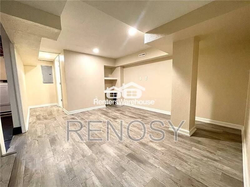 5810 Francis Ave - Photo 5 of 21