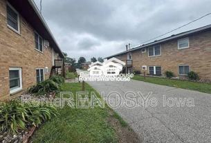 114 Nw College Ave #2 - Photo 1 of 1