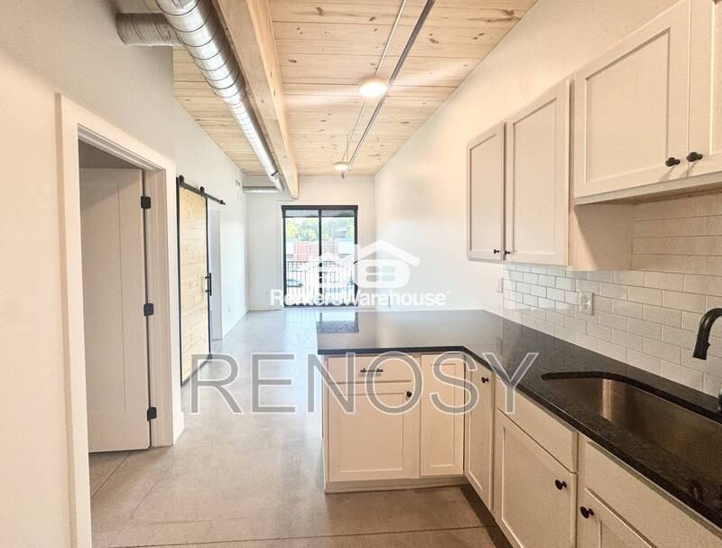 2701 Ingersoll Ave #204 - Photo 6 of 11
