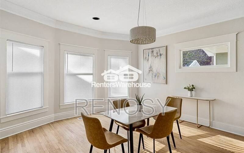 544 36th St #1 - Photo 4 of 11