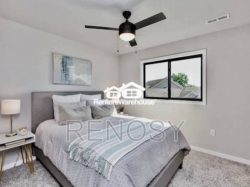 3619 Ne Kara Ln - Photo 4 of 15