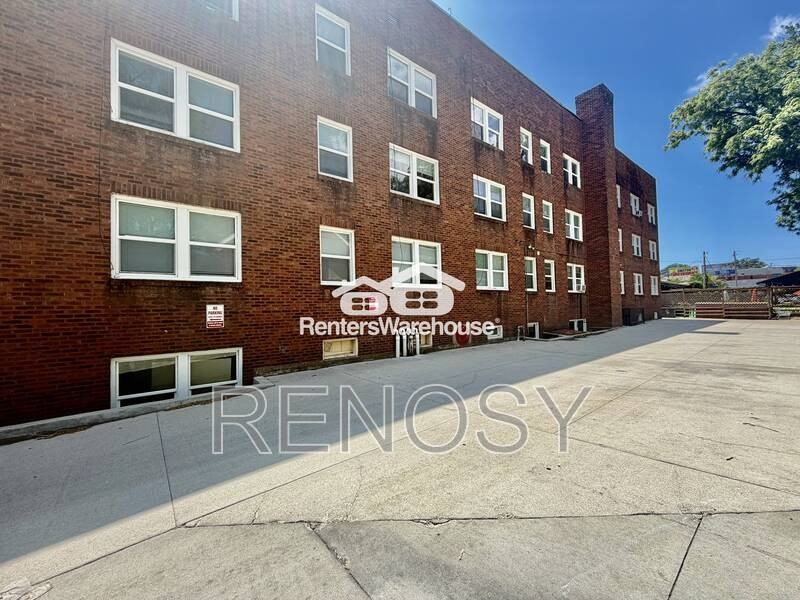 3607 Ingersoll Ave #307 - Photo 5 of 9