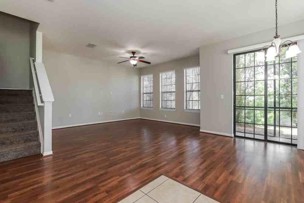 5511 Kinglethill Dr - Photo 4 of 20