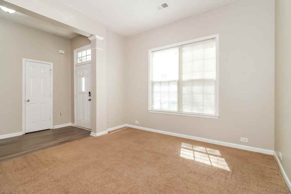 34 Hiram Park Ct - Photo 6 of 17