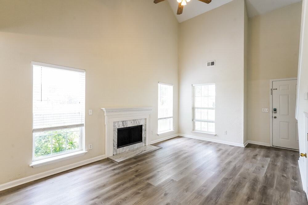608 Birchbrook Ct - Photo 4 of 17