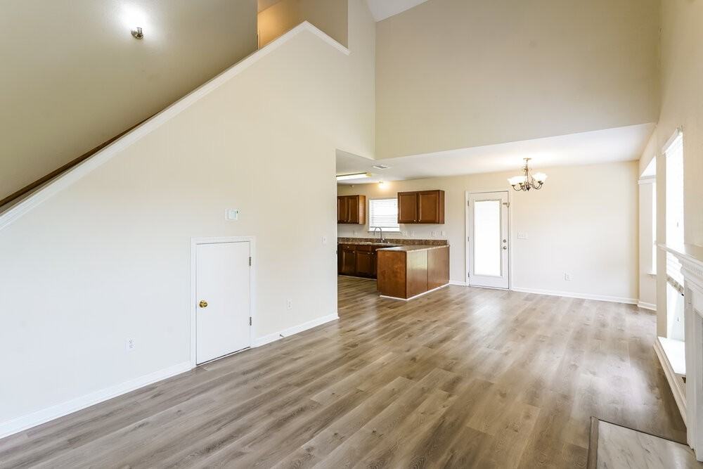 608 Birchbrook Ct - Photo 5 of 17