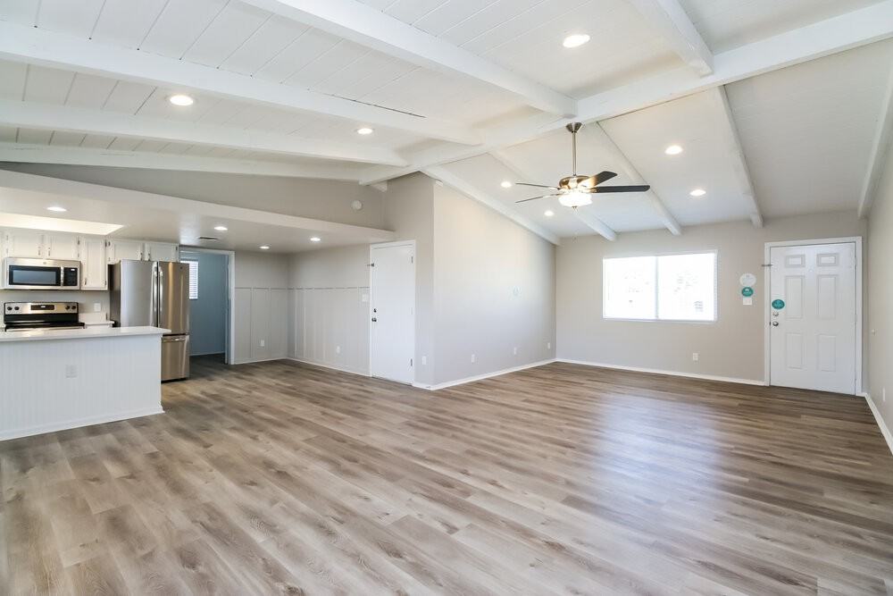 5419 E Delta Ave - Photo 3 of 16