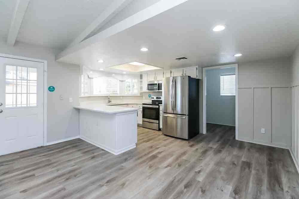 5419 E Delta Ave - Photo 6 of 16