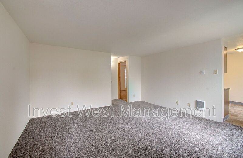 1895 Kingsley Rd #119 - Photo 2 of 11