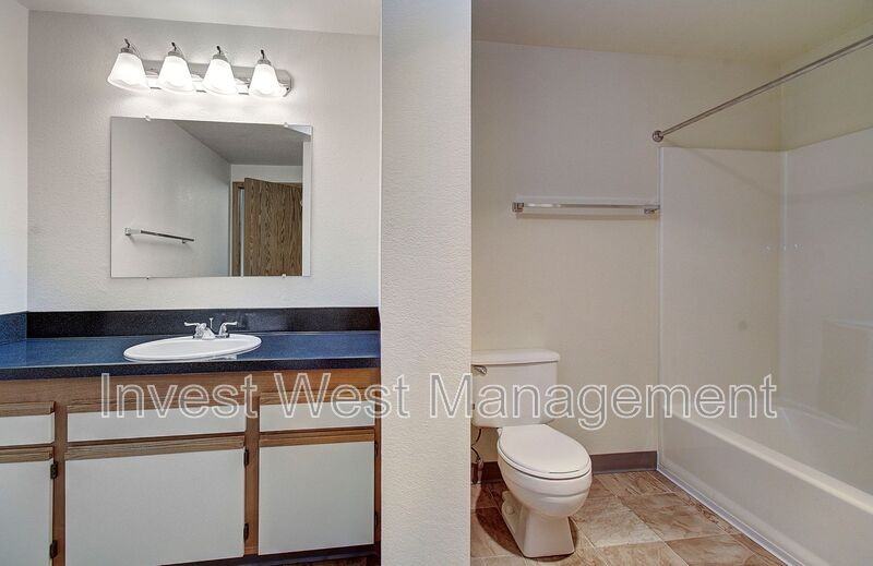 1895 Kingsley Rd #119 - Photo 7 of 11