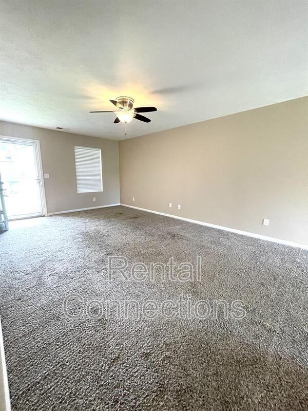 1004 N Radcliffe St #B - Photo 7 of 8
