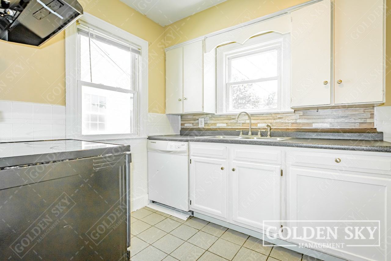 1115 W Bethel Ave #1 - Photo 6 of 10