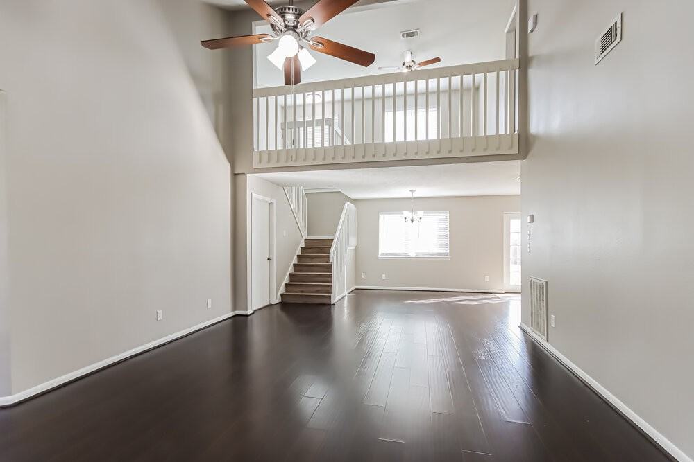10015 Waving Fields Dr - Photo 4 of 17